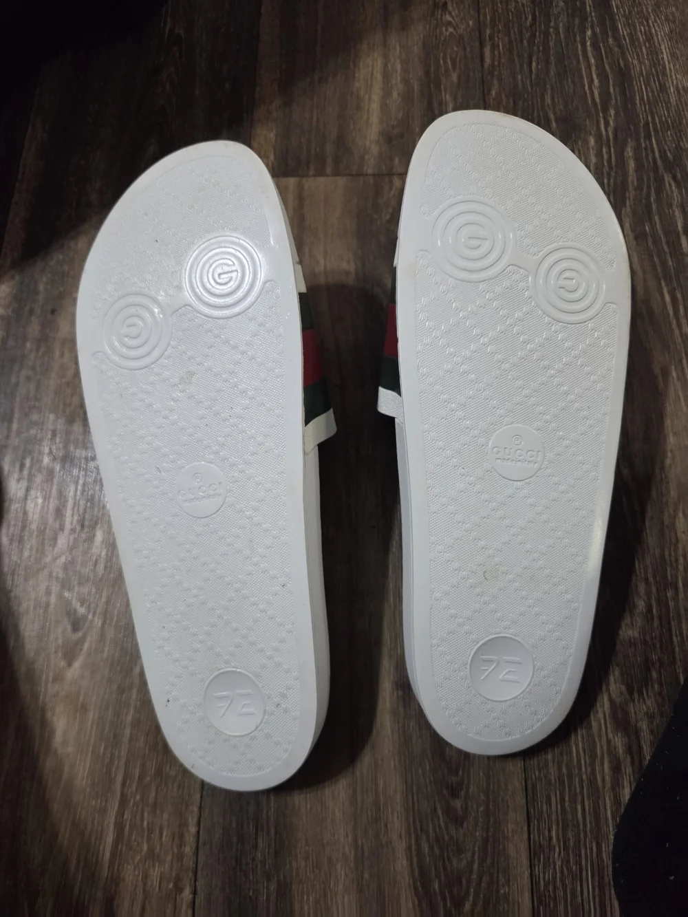 Gucci White Slide Sandals with Green and Red Stripes